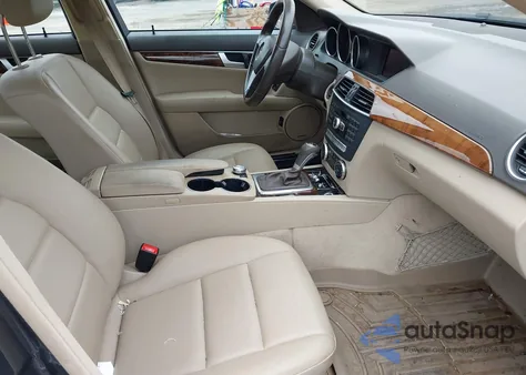 2014 Mercedes-Benz C 300 Luxury 4Matic/Sport 4Matic from USA, damaged, VIN WDDGF8AB7ER320145